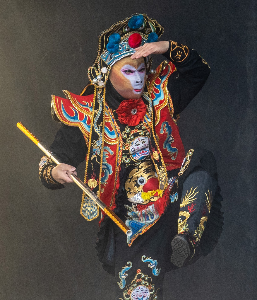 Chinese face changing acrobat